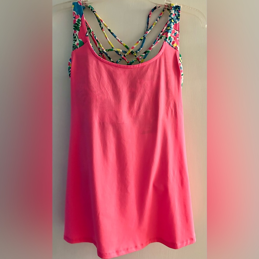 Crown and Ivy Strappy Bra Work Out Top. Size Medium